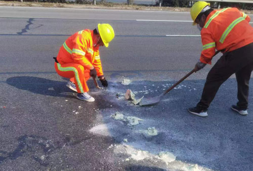 临城公路下沉注浆加固